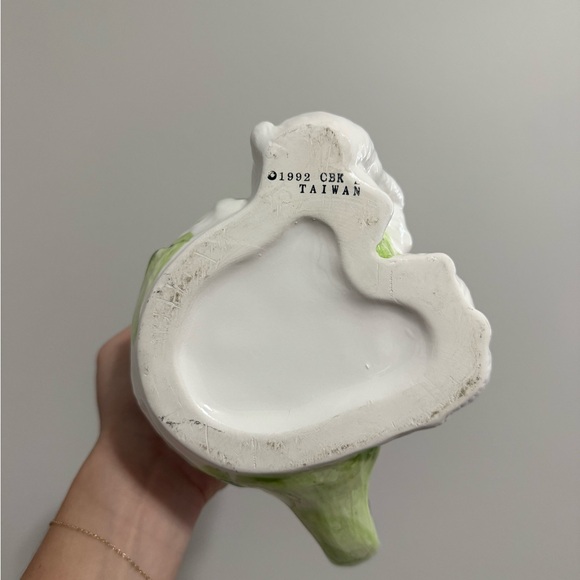 1992 Ceramic Bunny Rabbit Pitcher - Picture 5 of 5